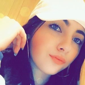 Meet your Posher, Nina